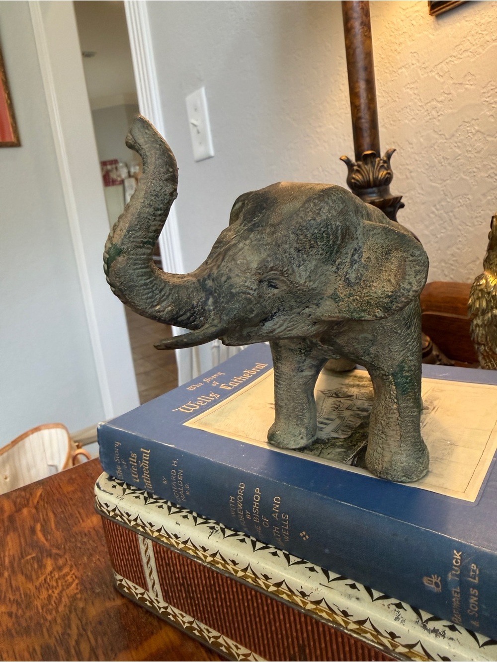 Vintage Heavy Brass Elephant Sculptures made in Japan by Otagiri - Picture 3 of 17